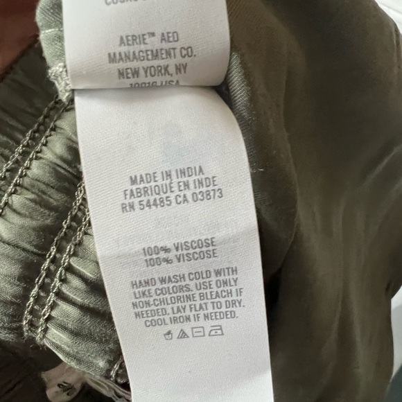 AERIE Satin Cargo Jogger Forest Green Olive Pants Size Small - Picture 11 of 12